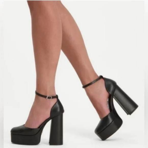 EUC Steve Madden Women's Agata Platform Pump Black Satin size 8.5 - Picture 2 of 7